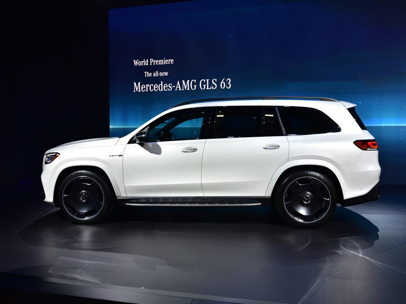 新款奔驰gls450改装2021款奔驰gls amg63包围