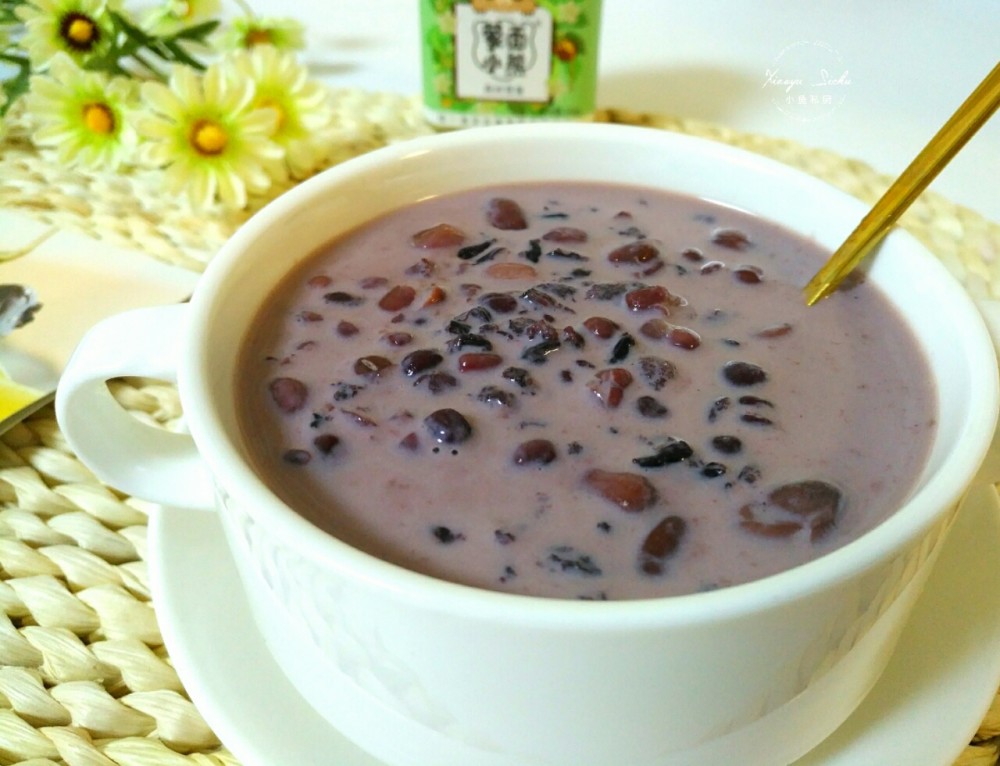 【牛奶杂粮粥】
