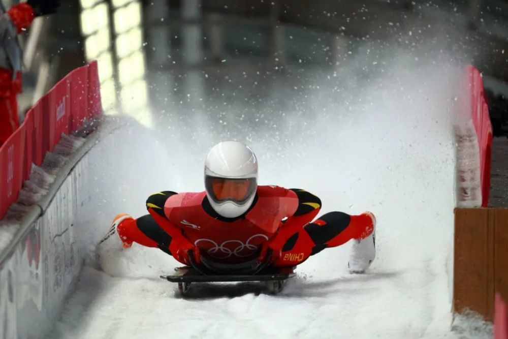 新春走基层钢架雪车队潜心钻研弯道技术