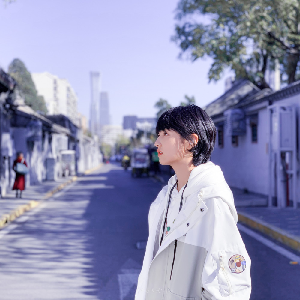 张子枫头像/是宝藏女孩本身呀