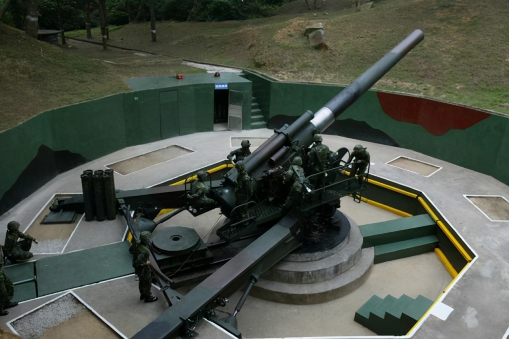 台军拥有的这款203毫米榴弹炮是美军在 二战时大范围使用的m115榴弹炮