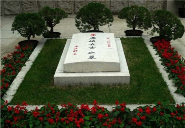 宋氏三姐妹和三兄弟去世后都埋在了哪里?四人葬在美国