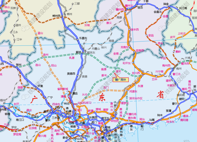 兴永郴赣铁路,已列入江西省"五纵四横"高铁经济通道规划力争2035年前