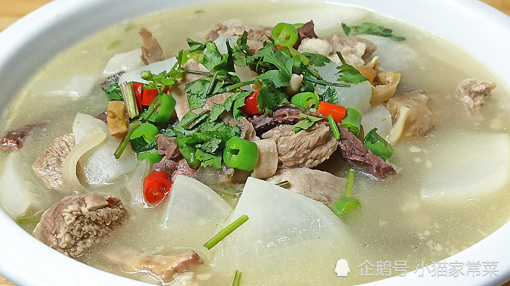 羊肉汤怎么炖才好喝?小猫教你这么做,做出来汤浓白,好