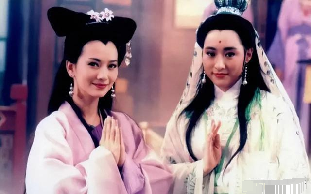 要问《白蛇传》改编的影视剧哪一部最成功,无疑是1992年由赵雅芝,叶童