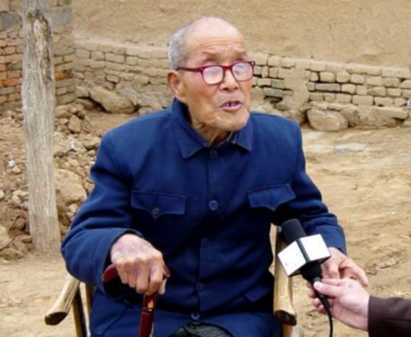 出卖老总_老总办公室