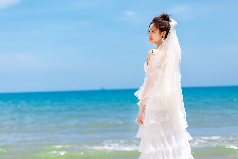 三亚什么婚纱好_三亚婚纱摄影(3)
