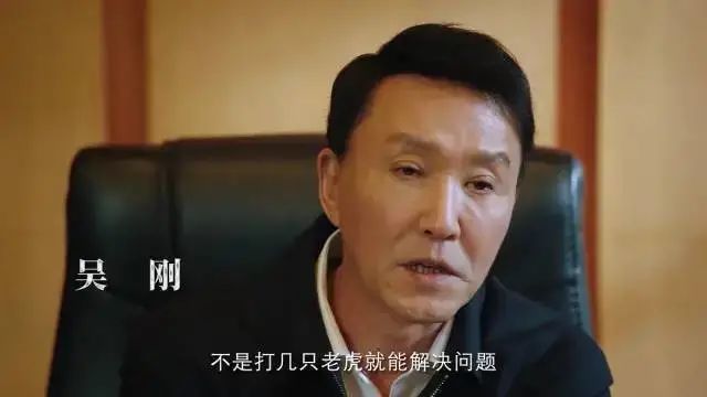 他本可以子承父业却选择当演员两部影片的反派形象深入人心