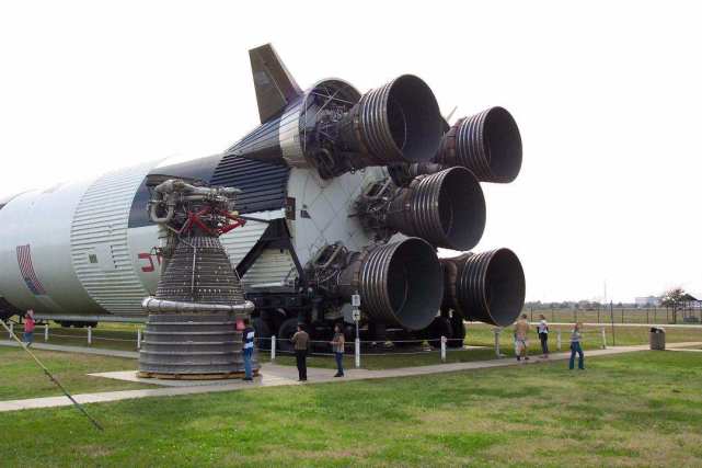 土星5火箭有多暴力?每秒烧掉3940kg煤油,功率超5个三峡电站