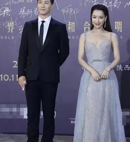 2020年走红毯艳压全场的女星,白冰第八,佟丽娅第二,杨颖排第几?