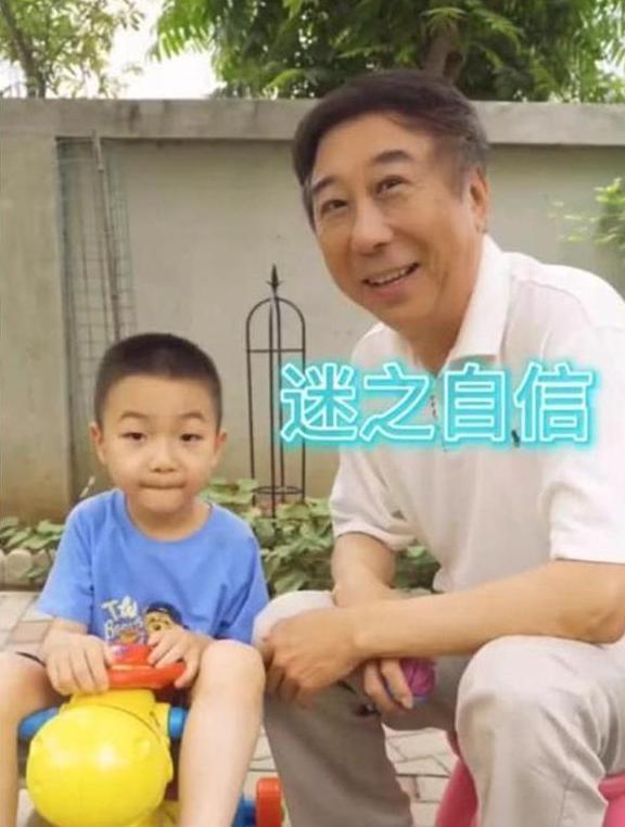 62岁冯巩一直零绯闻,"隐藏"36年的老婆,竟是我们熟悉的她