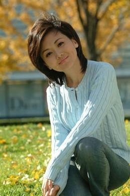央视新闻才女柴璐,清华大学硕士毕业,43岁依旧单身无人敢追
