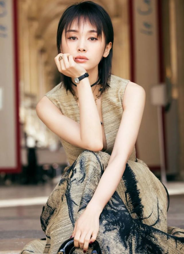 等你到了王子文年龄的时候,自然也会像她这样精致不老.