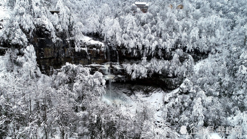 彝良小草坝雪景_腾讯新闻