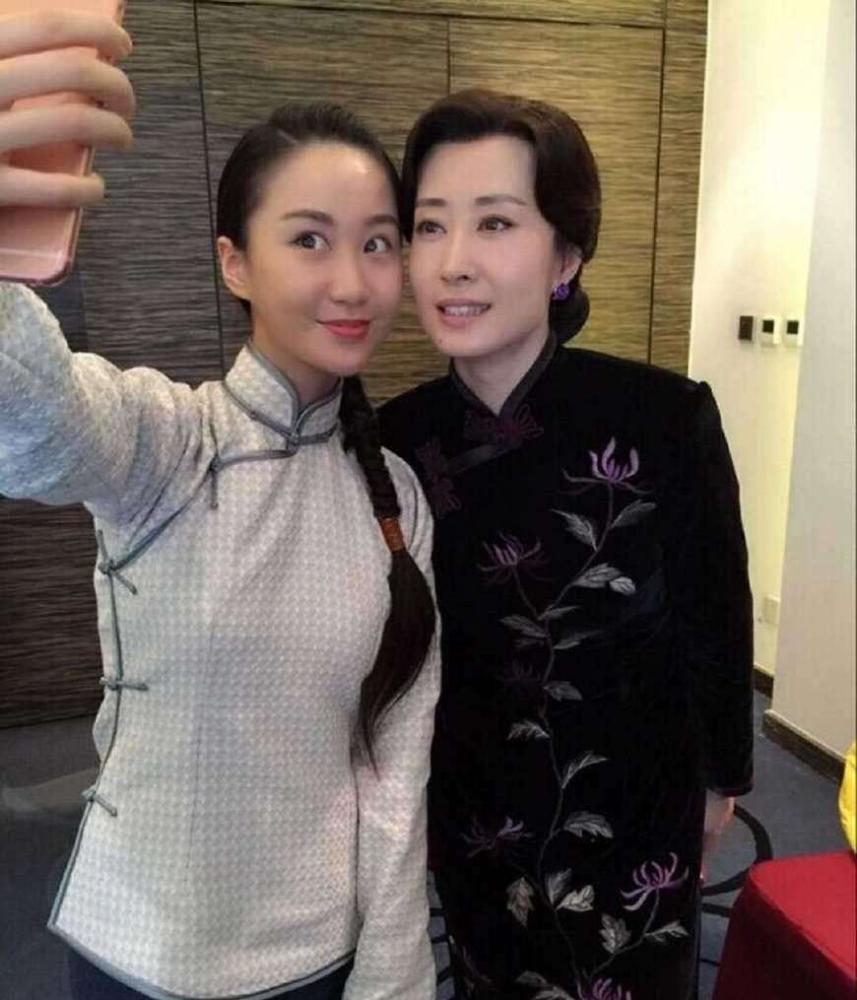 恭喜李雪导演大婚!孔笙为其证婚,新娘是《伪装者》中的丫环!