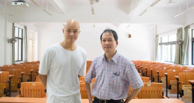 乐嘉:从金牌主持人到街头卖艺,如今出家为僧,他错在了