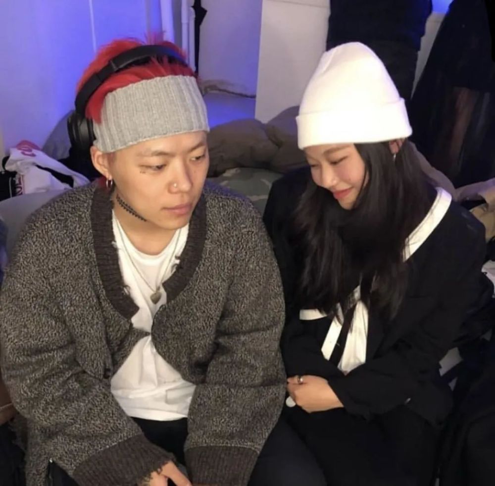韩国rapper女友有颜又有身材,身边应该不缺小丑吧?