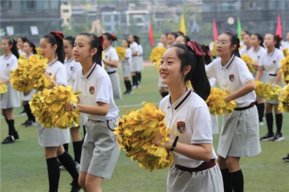 最美校服pk 11所民办学校校服来袭-校服定制-校服代理-校服厂家-幼儿