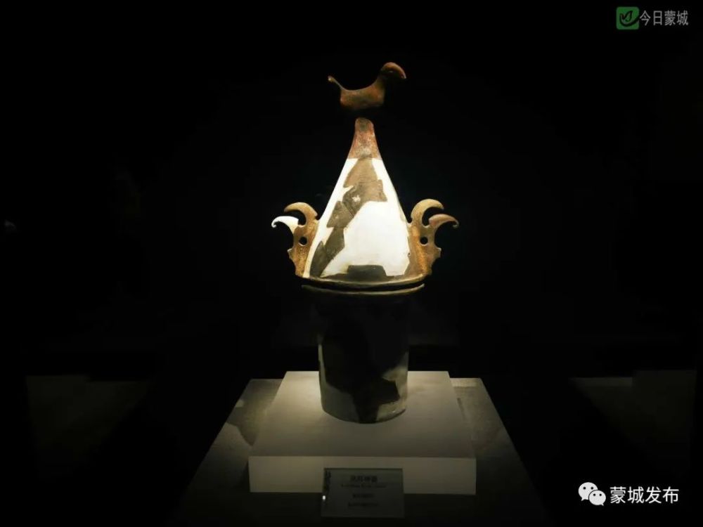 二楼是"中国原始第一村—尉迟寺遗址展馆.