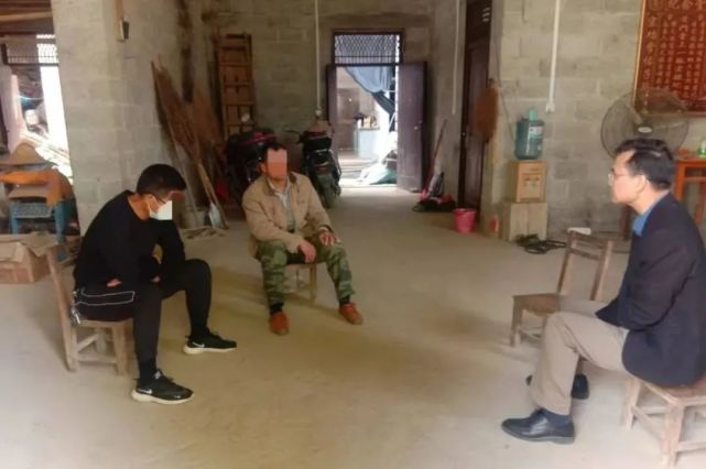命案积案攻坚丨嫌疑人身负命案"人间蒸发"22年 平果警方开棺验尸终
