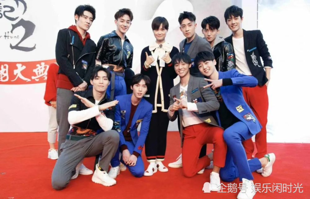 房子塌了修好了?龙丹妮参加活动笑容满面,r1se成员全面复出!