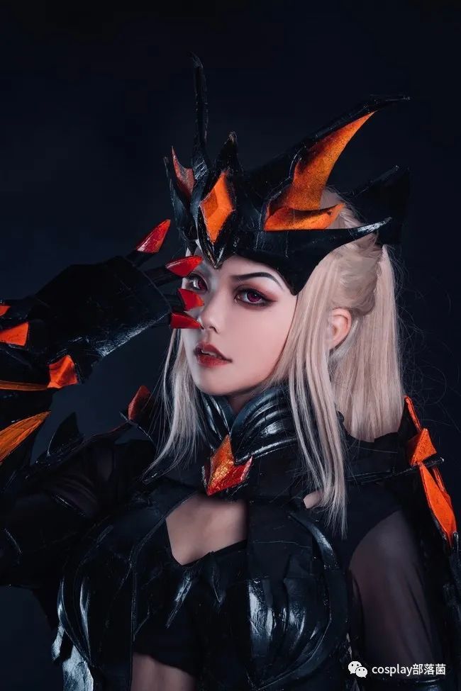 cos:花木兰水晶猎龙者cos正片