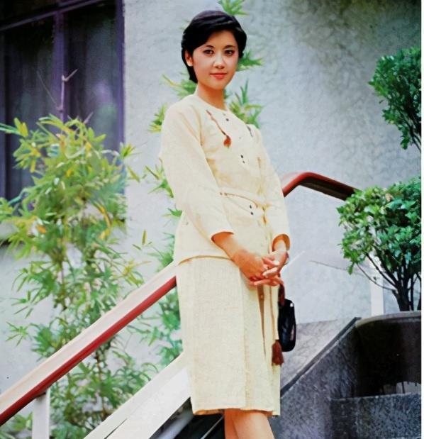 她被称为中国第一美人,20年后一句御弟哥哥,让徐少华泪流满面