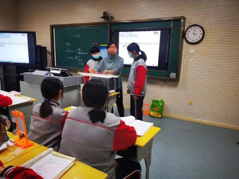 莱西七中
 （莱西七中几点放学）