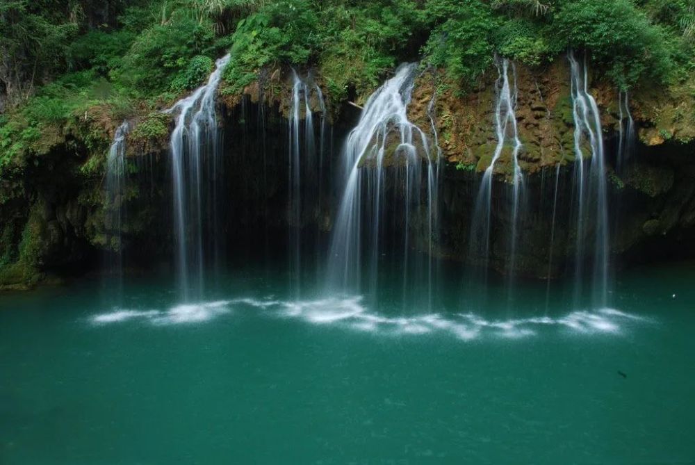 癸水平静柔和涓涓溪流