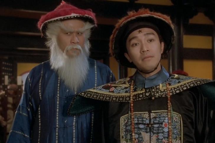 在2018年圣诞前夕,有网友发现传统印象中圣诞老人形象与周星驰电影