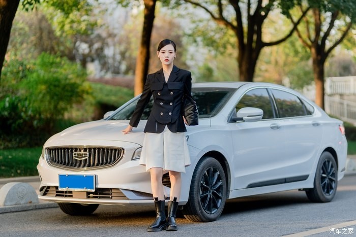 气质白领女神最爱的高级感,2021款吉利博瑞内饰配置出众