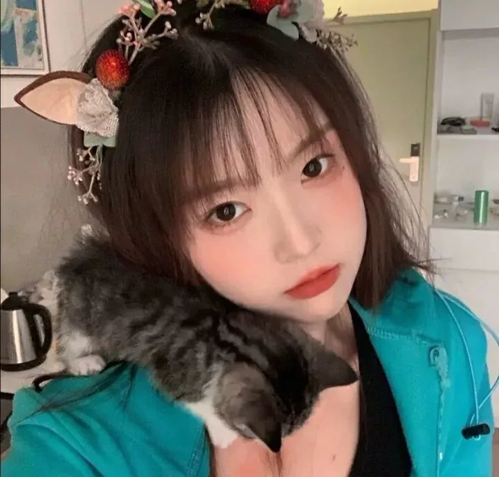 圣诞头像:1225新一波圣诞ins可爱真人女生头像