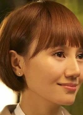 2020年最新中短发图片,短发图片女2020最新款 2020年中年女士,减龄时尚短发设计!