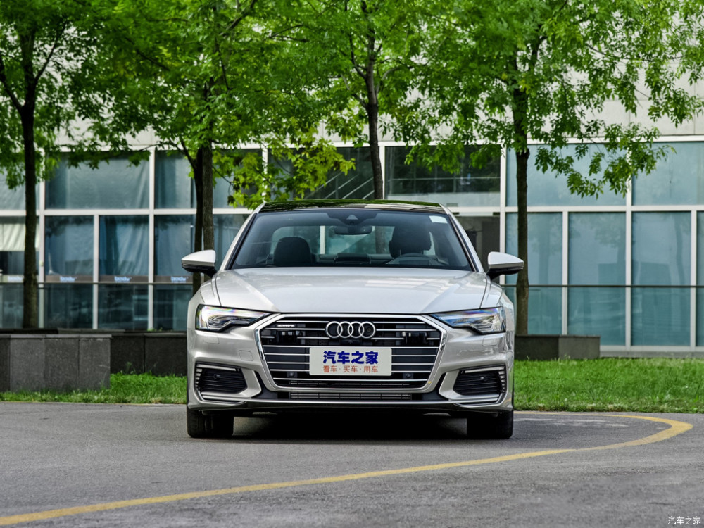 2020款奥迪a6l 55 tfsi e