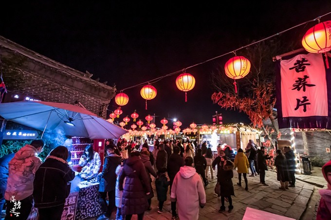 石家庄土门关灯会,各种灯笼充满了年味,吸引了众多游客慕名前来