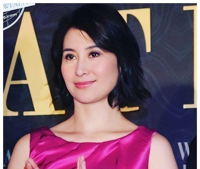 何超琼年轻确实漂亮,赌王都说许晋亨不懂得欣赏-这事不怪许晋亨
