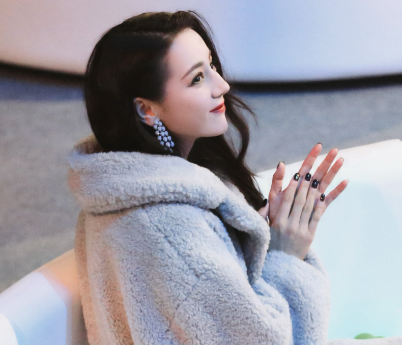 迪丽热巴