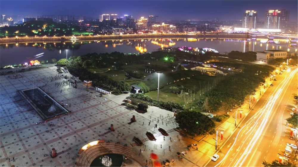 自贡荣县的gdp靠什么_自贡 吃香 的县,坐拥5000亿立方米页岩气资源,GDP220亿元(2)