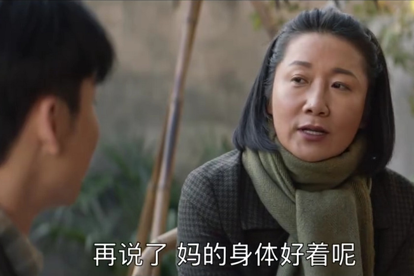 2,郭虹—剧中扮演杨巡的妈妈,曾在《如懿传》中扮演福珈
