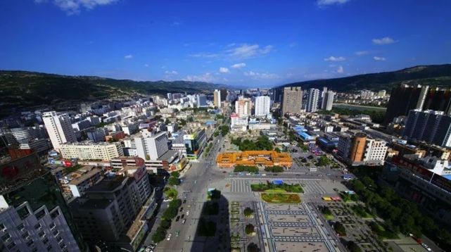 天水市下辖2区5县,总面积1.4325万平方千米,总人口382.