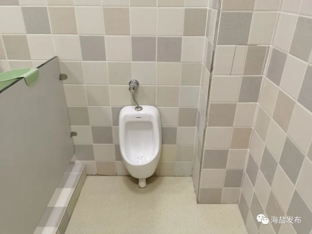 同学家卫生间内衣_朋友家卫生间内衣内裤(2)