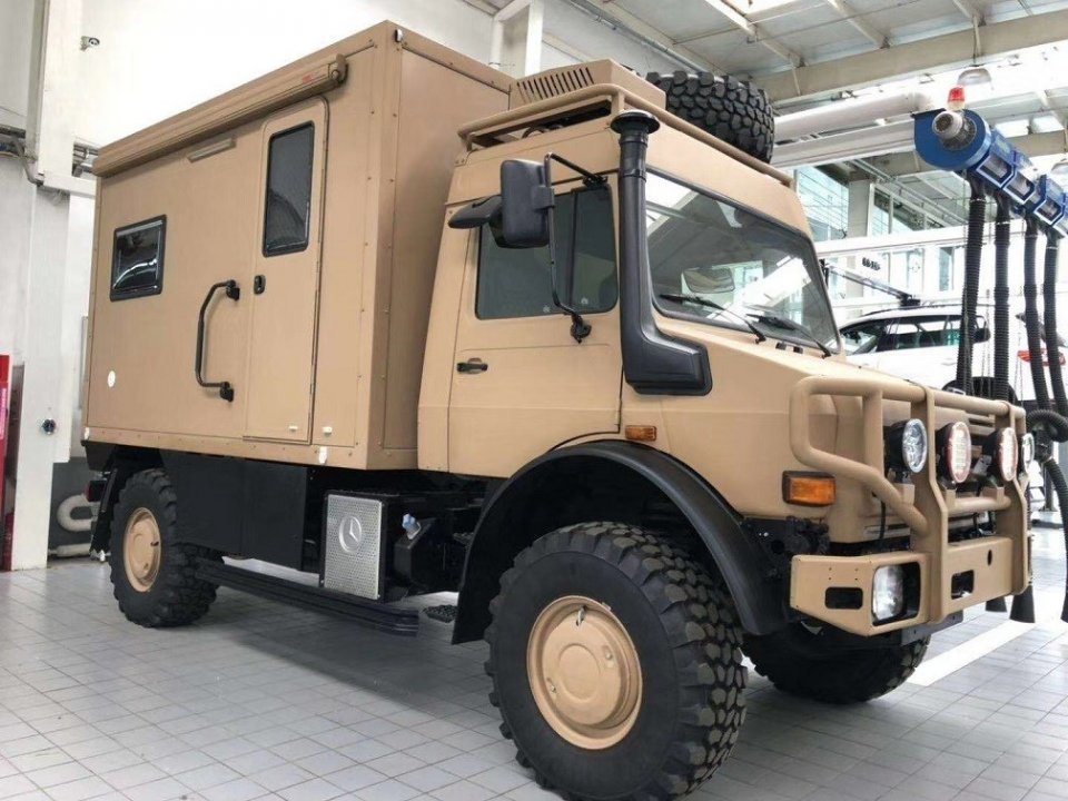 情怀物价!乌尼莫克u4000进口奔驰4x4,究竟是何物?