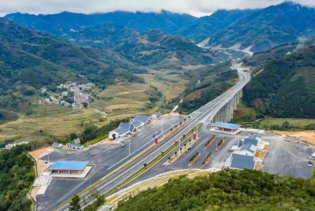 四川修建一条高速公路,凉山州三县将结束没有高速公路