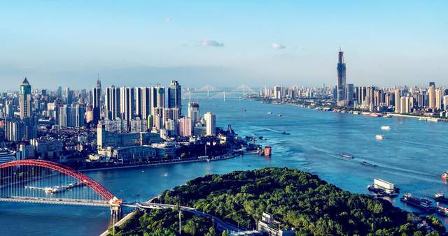 两江交汇有什么独特优势?为何说内陆交通条件最优越的城市的城市是它
