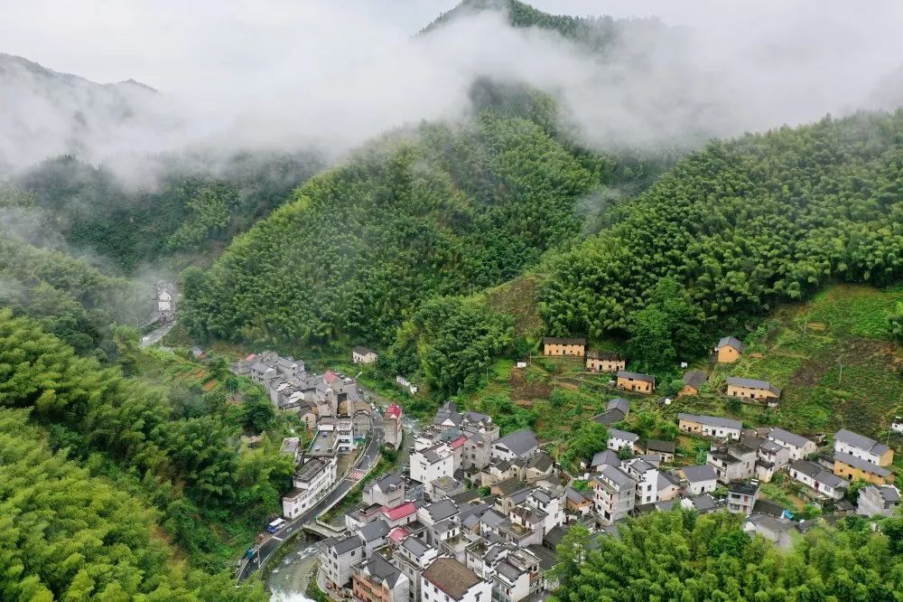 高山云海,传统村落,地道美食,看完你一定想去徽州天路上的"璜尖"_腾讯