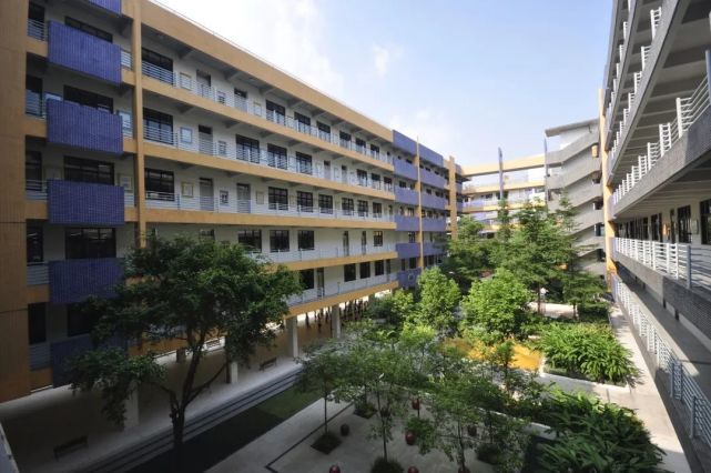 修德致胜 博学笃行 desheng education 广东顺德德胜学校创办于2001