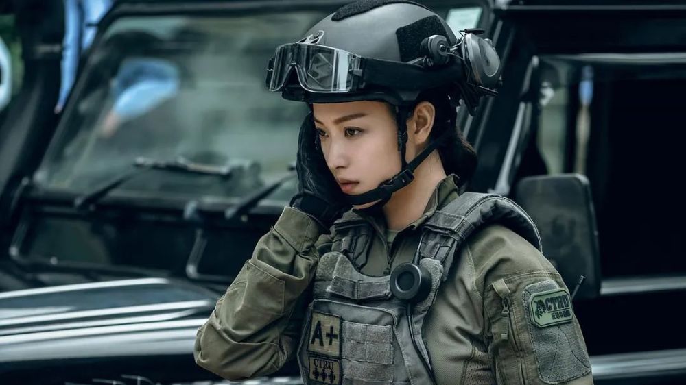 《拆弹专家2》,倪妮