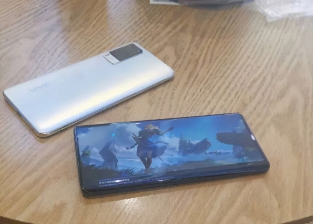 vivox60真机图片,vivox60外观图片 vivox60真机曝光,搭载exyons1080,坐等官宣