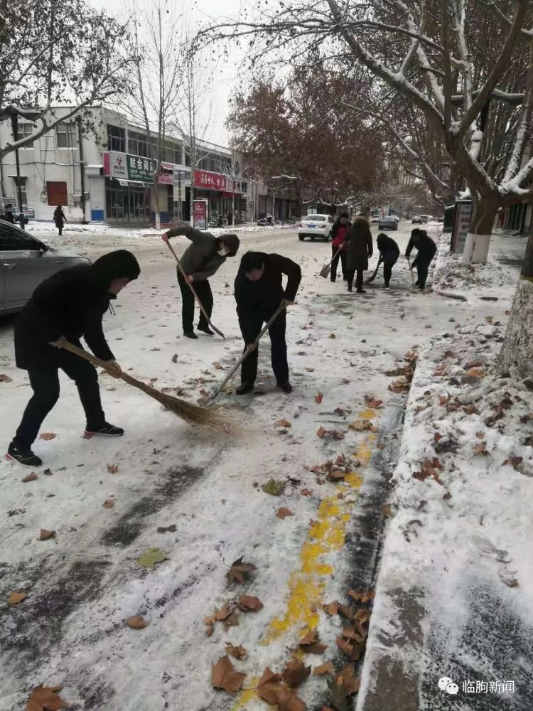 这是临朐最美的风景致敬风雪中的最美逆行者