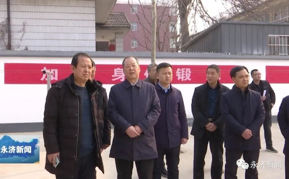 市委副书记马巍,市委常委,副市长王文选参加活动.